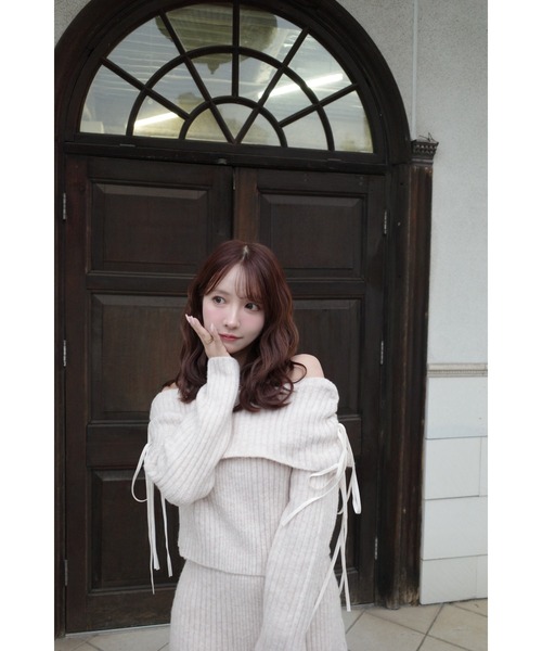 MISTREASS（ミストレアス）の「Ribbon Off-Shoulder Knit Set-Up（ワンピース・レディース・グレー/ベージュ・FREE）」の15枚目の写真