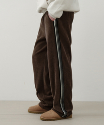 エッセンシャルライントラックコーデュロイワイドパンツ_BROWN(W25-PT34)