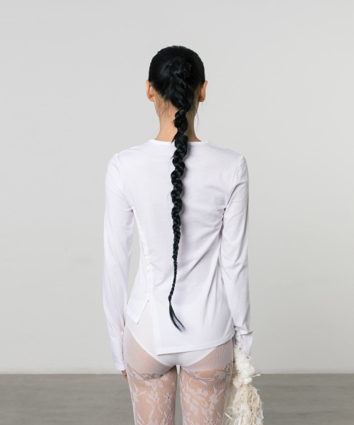 THREE TO EIGHTY(スリートゥエイティー)の「リブパネルクルーネックトップ ホワイト(Tシャツ/カットソー・レディース・その他・FREE)」の3枚目の写真