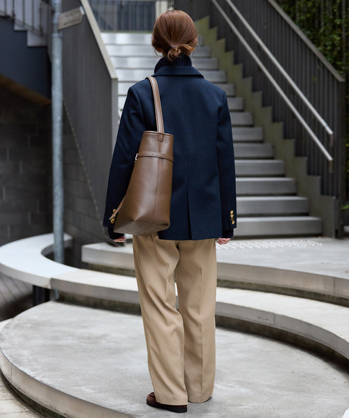 SLOBE IENA（スローブイエナ）の「《セットアップ対応可/WEBのみ4サイズ展開/》撥水2タックチノパンツ（チノパンツ・レディース・ベージュ/ネイビー・34/36/38/40）」の5枚目の写真