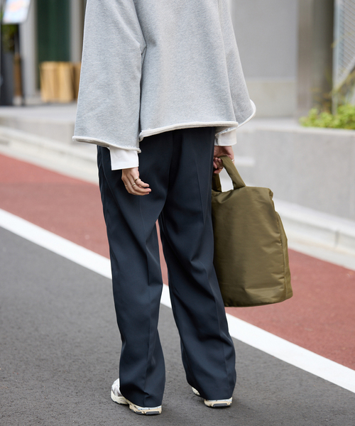 SLOBE IENA（スローブイエナ）の「《セットアップ対応可/WEBのみ4サイズ展開》撥水2タックチノパンツ（チノパンツ・レディース・ベージュ/ネイビー・34/36/38/40）」の21枚目の写真