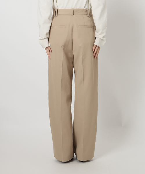 SLOBE IENA（スローブイエナ）の「《セットアップ対応可/WEBのみ4サイズ展開》撥水2タックチノパンツ（チノパンツ・レディース・ベージュ/ネイビー・34/36/38/40）」の17枚目の写真