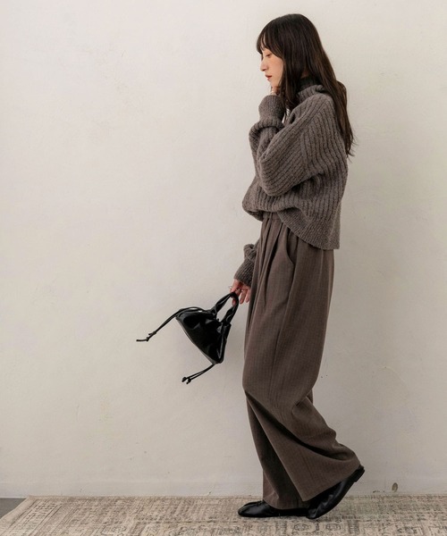 NOAHL（ノアル）の「【NOAHL】ブークレハイネックトップス（ニット/セーター・レディース・ブラウン系その他/チャコール/ベージュ・FREE）」の20枚目の写真