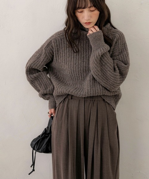 NOAHL（ノアル）の「【NOAHL】ブークレハイネックトップス（ニット/セーター・レディース・ブラウン系その他/チャコール/ベージュ・FREE）」の22枚目の写真