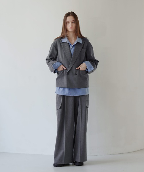 SOCCE(ソーシー)の「ウールライクピンストライプダブルテーラードショートジャケット【セットアップ対応】(テーラードジャケット・メンズ・グレー系/ブラック系・S/M/L/XL)」の21枚目の写真