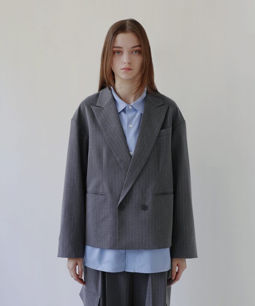 ウールライクピンストライプダブルテーラードショートジャケット