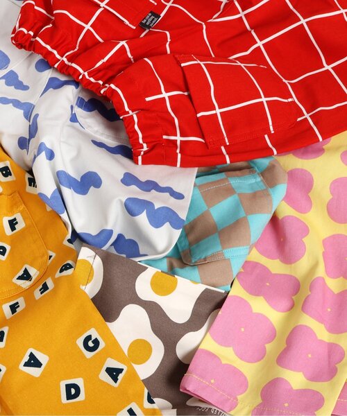 BREEZE(ブリーズ)の「【WEB限定】柄6色シェフパンツ(その他パンツ・キッズ・サックスブルー/オレンジ/オフホワイト/ブラウン/ピンク/レッド・90/100/110/120/130/140/150)」の9枚目の写真