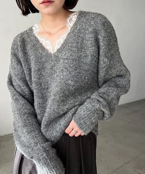 CAPRICIEUX LE'MAGE（カプリシューレマージュ）の「レーストリミングニット（ニット/セーター・レディース・グレー/オフホワイト/ブラック・FREE）」の3枚目の写真