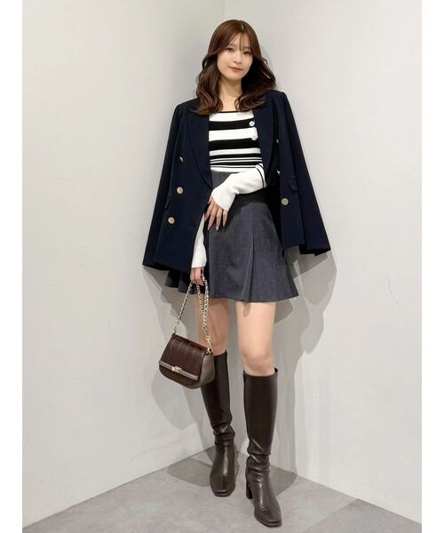 MERCURYDUO(マーキュリーデュオ)の「メタルボタン使い紺ブレザー(テーラードジャケット・レディース・ネイビー・SMALL/MEDIUM)」の6枚目の写真