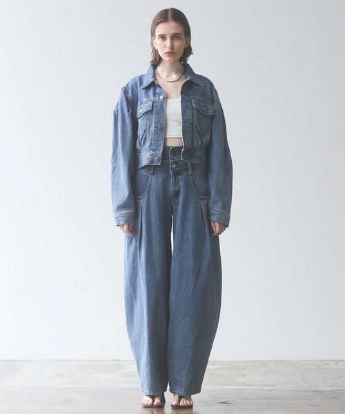 SOMETHING(サムシング)の「【GISELe 4月号掲載】atelier SOMETHING POWER SHOULDER DENIM JACKET/パワーショルダーデニムジャケット(デニムジャケット・レディース・インディゴブルー/ライトブルー・FREE)」の5枚目の写真