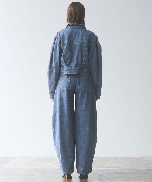 SOMETHING(サムシング)の「【GISELe 4月号掲載】atelier SOMETHING POWER SHOULDER DENIM JACKET/パワーショルダーデニムジャケット(デニムジャケット・レディース・インディゴブルー/ライトブルー・FREE)」の7枚目の写真