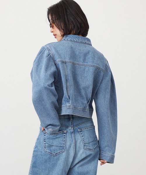 SOMETHING(サムシング)の「【GISELe 4月号掲載】atelier SOMETHING POWER SHOULDER DENIM JACKET/パワーショルダーデニムジャケット(デニムジャケット・レディース・インディゴブルー/ライトブルー・FREE)」の12枚目の写真
