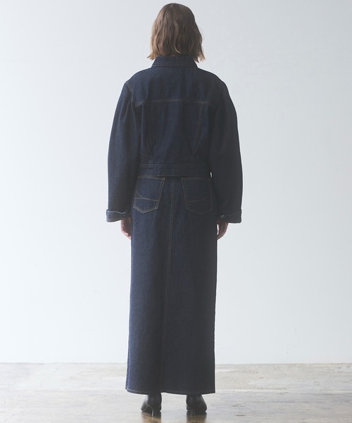 SOMETHING(サムシング)の「【GISELe 4月号掲載】atelier SOMETHING POWER SHOULDER DENIM JACKET/パワーショルダーデニムジャケット(デニムジャケット・レディース・インディゴブルー/ライトブルー・FREE)」の21枚目の写真