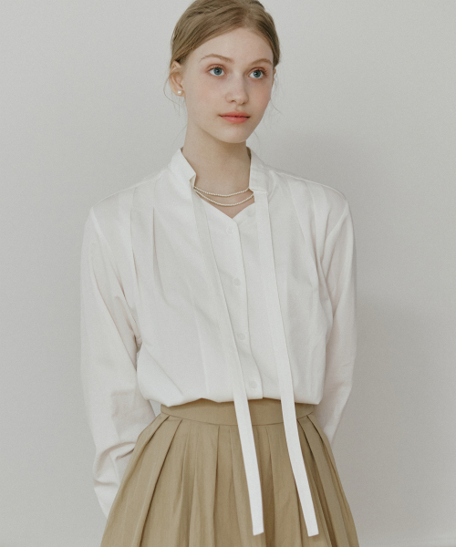 NONLOCAL(ノンローカル)の「Bow Tie Pintuck Blouse - Ivory(シャツ/ブラウス・レディース・その他・FREE)」の1枚目の写真