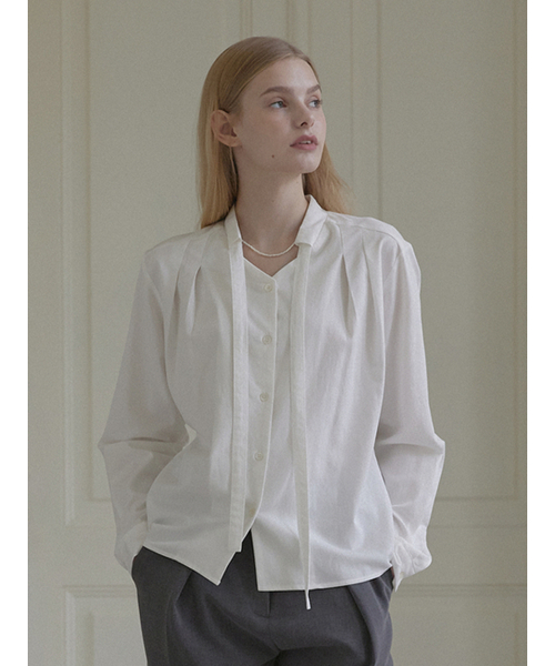 NONLOCAL(ノンローカル)の「Bow Tie Pintuck Blouse - Ivory(シャツ/ブラウス・レディース・その他・FREE)」の2枚目の写真