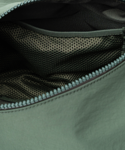 Express Holiday(エクスプレスホリデー)の「トレイルクロスバッグ_カーキ(メッセンジャーバッグ・レディース・その他・ONE SIZE)」の5枚目の写真