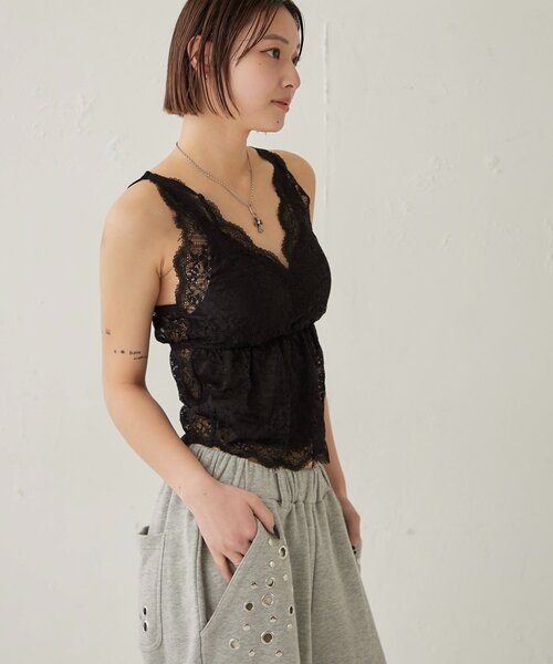 WHO'S WHO gallery(フーズフーギャラリー)の「SCALLOP LACE CAMI(キャミソール・レディース・オフホワイト/ブラック・FREE)」の11枚目の写真