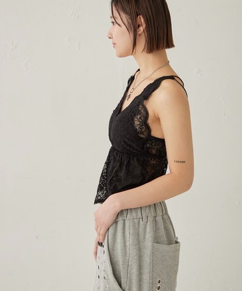 WHO'S WHO gallery(フーズフーギャラリー)の「SCALLOP LACE CAMI(キャミソール・レディース・オフホワイト/ブラック・FREE)」の12枚目の写真