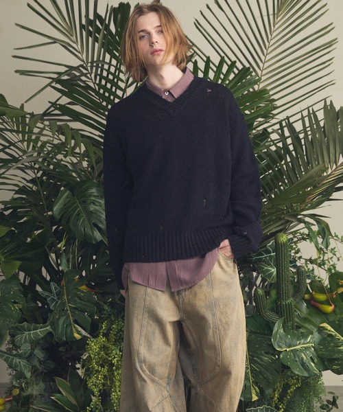 MAISON SPECIAL（メゾンスペシャル）の「《UNISEX》Short-length Prime-Over Distressed V-neck Knit Pullover/ショートレングスプライムオーバーダメージＶネックニットプルオーバー【MAISON SPECIAL/メゾンスペシャル】（ニット/セーター・メンズ・ブラック/ブルー/ピンク・0/1/2）」の15枚目の写真