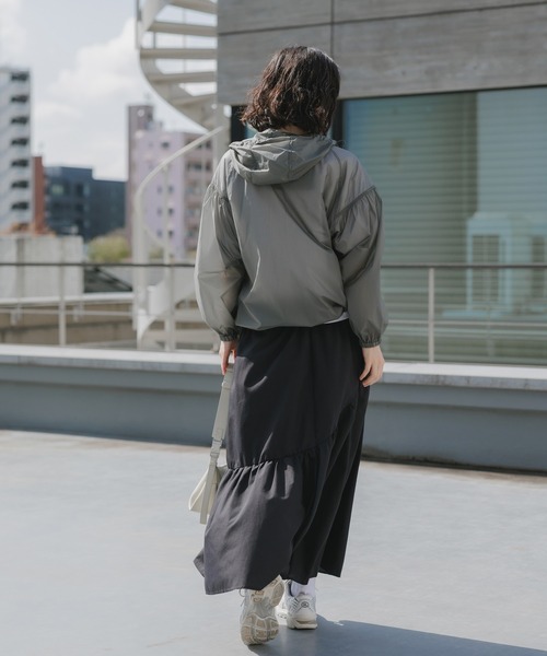 NANGA（ナンガ）の「NANGA/ナンガ SHEER JACKET W シアーポケッタブル ジャケット 2026年 夏 夏服 秋服（ブルゾン・レディース・ブラック/グレー・S/M）」の22枚目の写真