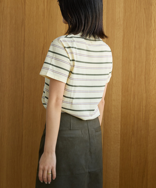 IENA LA BOUCLE(イエナラブークル)の「IENA LA BOUCLE マルチボーダー配色ニット(ニット/セーター・レディース・アイボリー/ブラウン・FREE)」の3枚目の写真