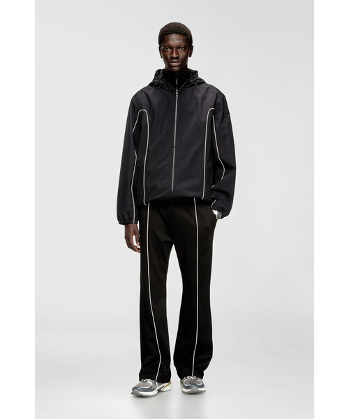 DIESEL(ディーゼル)の「メンズ フード付きジャケット J-HIVES-WRD(ナイロンジャケット・メンズ・ブラック系その他・LARGE/MEDIUM/SMALL/X-LARGE/X-SMALL)」の9枚目の写真