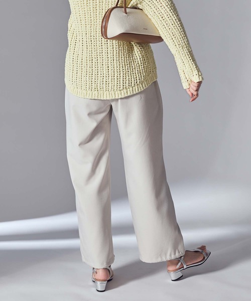 Gready Brilliant(グレディブリリアン)の「ツイル裾ドロストジョガーパンツ(その他パンツ・レディース・グレイッシュベージュ/ライトカーキ・FREE)」の9枚目の写真