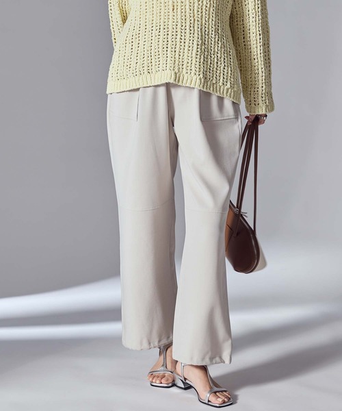 Gready Brilliant(グレディブリリアン)の「ツイル裾ドロストジョガーパンツ(その他パンツ・レディース・グレイッシュベージュ/ライトカーキ・FREE)」の10枚目の写真