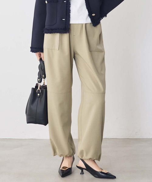 Gready Brilliant(グレディブリリアン)の「ツイル裾ドロストジョガーパンツ(その他パンツ・レディース・グレイッシュベージュ/ライトカーキ・FREE)」の15枚目の写真