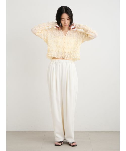 MIESROHE（ミースロエ）の「シャーリングVネックカーデ（ニット/セーター・レディース・イエロー/マルチ/ホワイト・F）」の22枚目の写真