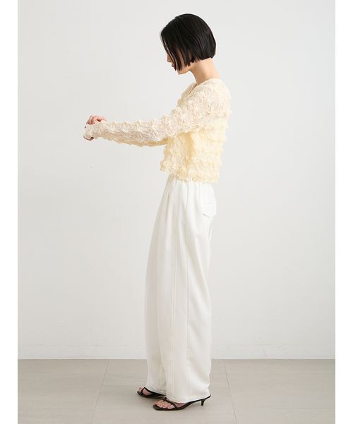 MIESROHE（ミースロエ）の「シャーリングVネックカーデ（ニット/セーター・レディース・イエロー/マルチ/ホワイト・F）」の4枚目の写真