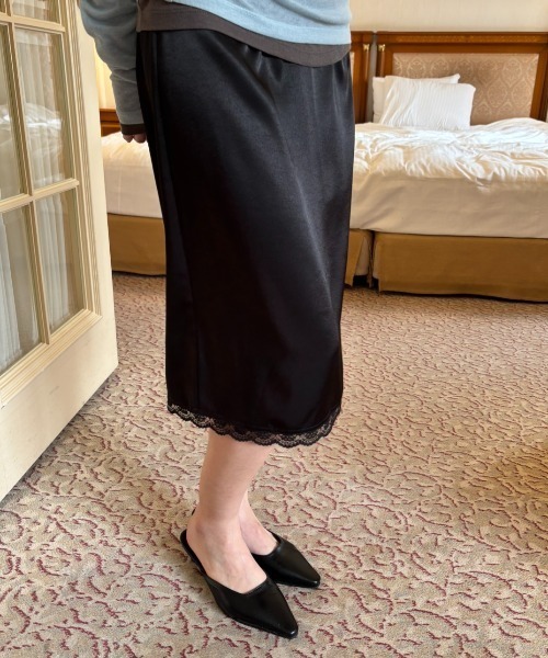 FUULLY STUDIO（フーリィーステューディオ）の「サテンレースミディスカート（スカート・レディース・ブラック/アイボリー・FREE）」の15枚目の写真