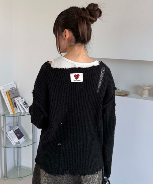sedacle(セダクル)の「ラメロゴダメージシアーニット(ニット/セーター・レディース・オフホワイト/ブラック・SMALL/MEDIUM/LARGE)」の2枚目の写真