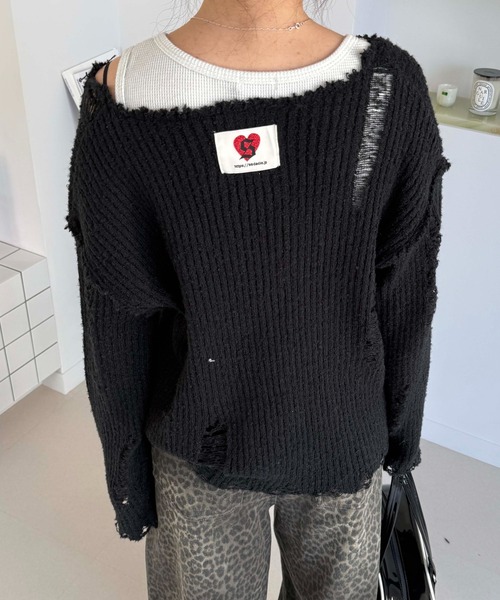 sedacle(セダクル)の「ラメロゴダメージシアーニット(ニット/セーター・レディース・オフホワイト/ブラック・SMALL/MEDIUM/LARGE)」の7枚目の写真