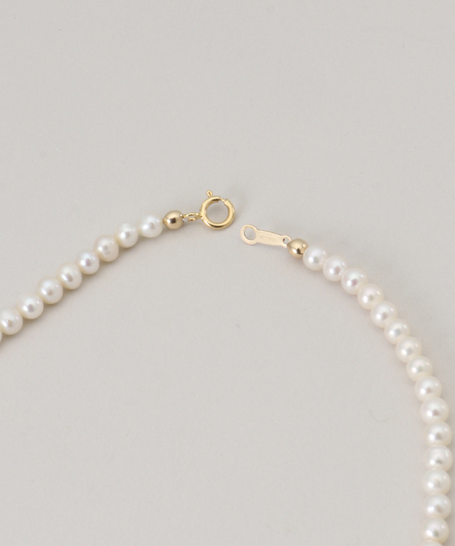 Spick & Span（スピックアンドスパン）の「jour couture / ジュール クチュール パールロングネックレス（ネックレス・レディース・ホワイト・FREE）」の4枚目の写真