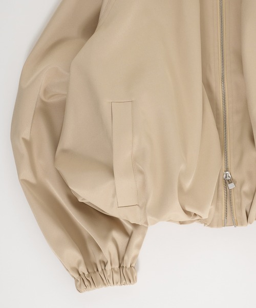 Perushu(ペルーシュ)の「Double Zip Balloon Faux Leather Collar Blouson/ダブルジップバルーンフェイクレザーカラーブルゾン(ブルゾン・レディース・ネイビー/ベージュ/ブラック・SMALL/MEDIUM)」の13枚目の写真