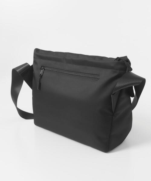 RODE SKO(ロデスコ)の「撥水フィドロックショルダーバッグ L(ショルダーバッグ・メンズ・カーキ/ブラック・LARGE)」の11枚目の写真