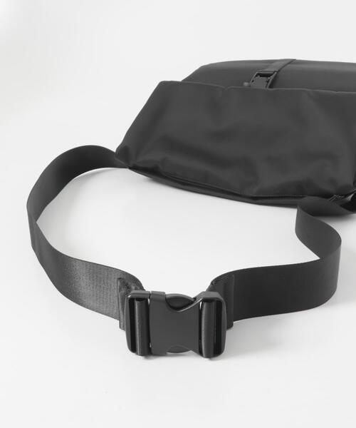 RODE SKO(ロデスコ)の「撥水フィドロックショルダーバッグ L(ショルダーバッグ・メンズ・カーキ/ブラック・LARGE)」の13枚目の写真