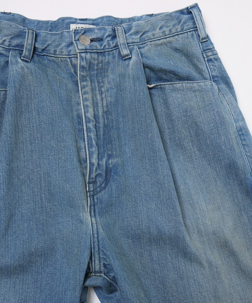 Jieda(ジエダ)の「USED WASH ENGINEERED DRAPED FLARE DENIM PANTS(デニムパンツ・メンズ・インディゴブルー/ブラック・2/1)」の16枚目の写真