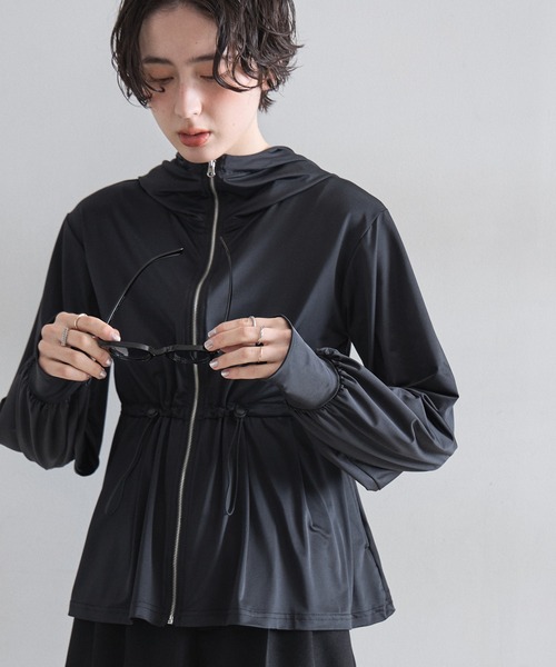 &. NOSTALGIA(アンドドットノスタルジア)の「【接触冷感】ラッシュガードペプラムジップパーカー(パーカー・レディース・ブラック・M)」の20枚目の写真