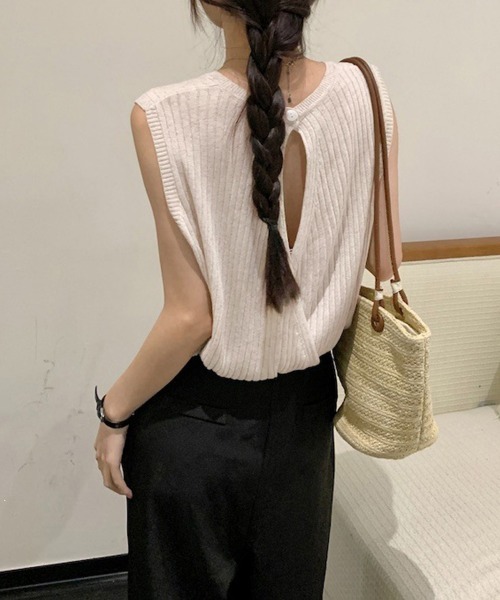 Miniministore(ミニミニストア)の「サマーニットタンクトップ 背中開き 夏服(タンクトップ・レディース・ライトベージュ/ピンク/レッド/ブラック/イエロー×グリーン/ブルーグレー・FREE)」の7枚目の写真
