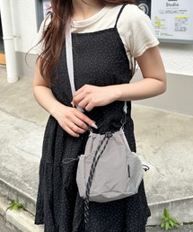 コンパクトショルダーバッグ