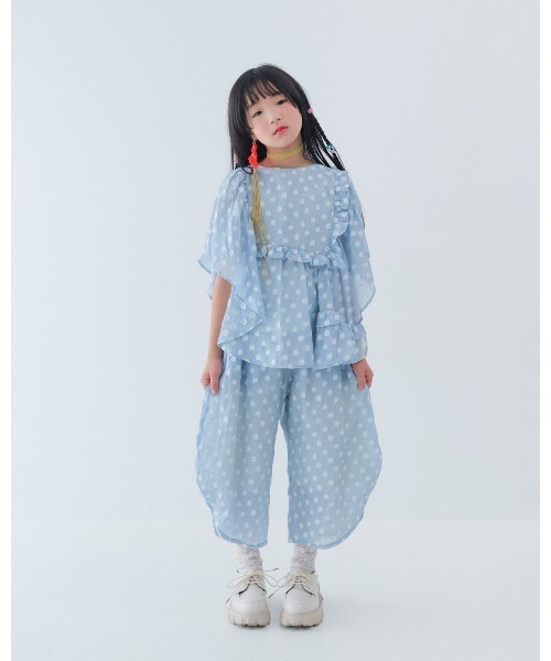 unica(ユニカ)の「alphabetオーガンジーまんまるパンツ(その他パンツ・キッズ・ブラック/オフホワイト/サックスブルー・XL/L)」の7枚目の写真