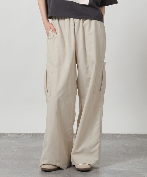 LAKOLE（ラコレ）の「サイドポケットカーゴパンツ / 660827（カーゴパンツ・レディース・アイボリー/ネイビー/ピンク・MEDIUM/LARGE）」の19枚目の写真