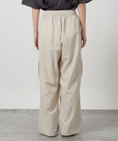 LAKOLE（ラコレ）の「サイドポケットカーゴパンツ / 660827（カーゴパンツ・レディース・アイボリー/ネイビー/ピンク・MEDIUM/LARGE）」の6枚目の写真