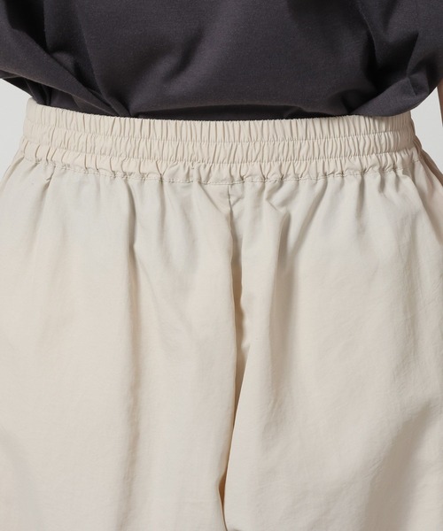 LAKOLE（ラコレ）の「サイドポケットカーゴパンツ / 660827（カーゴパンツ・レディース・アイボリー/ネイビー/ピンク・MEDIUM/LARGE）」の11枚目の写真