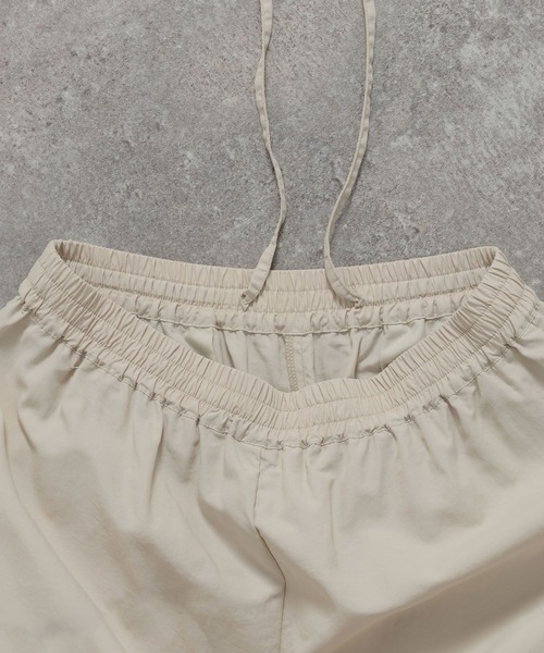 LAKOLE（ラコレ）の「サイドポケットカーゴパンツ / 660827（カーゴパンツ・レディース・アイボリー/ネイビー/ピンク・MEDIUM/LARGE）」の12枚目の写真