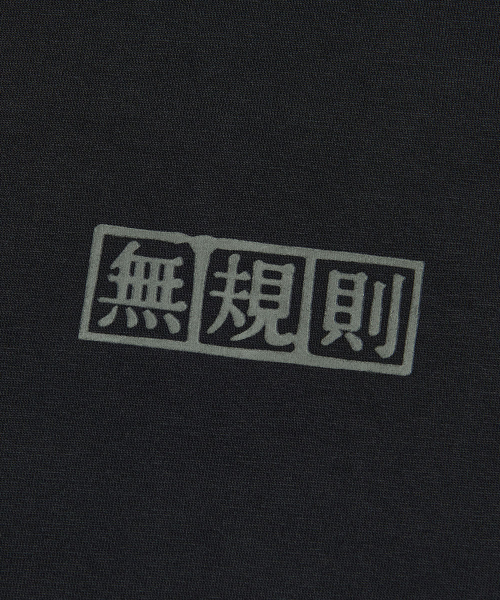 NOMANUAL(NOMANUAL)の「無規則 ORBIT CROSS Tシャツ - ブラック(Tシャツ/カットソー・レディース・その他・SMALL/LARGE/MEDIUM/X-LARGE)」の3枚目の写真