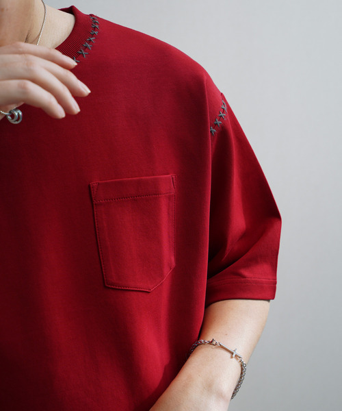 NILWAY（ニルウェイ）の「スムース ハンドステッチ刺繍 クルーTシャツ（Tシャツ/カットソー・メンズ・ボルドー/ブラック/ベージュ/オフホワイト・LARGE/MEDIUM/X-LARGE）」の8枚目の写真