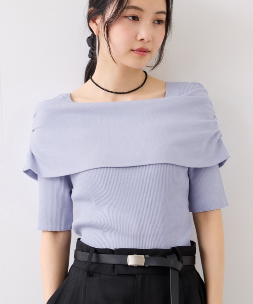 VIS(ビス)の「サイドギャザーオフショル5分袖ニット(ニット/セーター・レディース・オフホワイト/ブラウン/ブルー系その他6/ネイビー/キナリ/レッド系その他2・FREE)」の17枚目の写真
